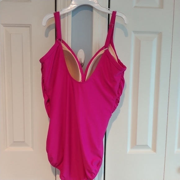 Sea & Sand Pink Ruched Swimsuit One Piece 18W - Picture 7 of 14